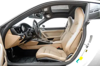 2020 Porsche 911 Carrera