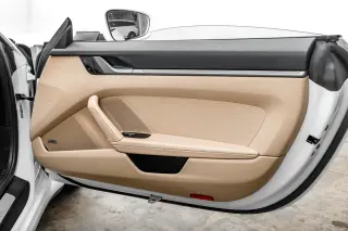 2020 Porsche 911 Carrera