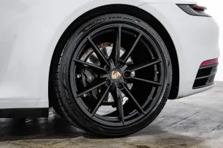 2020 Porsche 911 Carrera