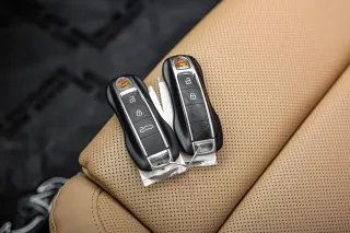 2020 Porsche 911 Carrera