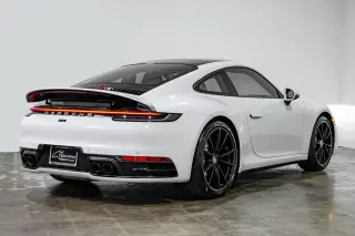 2020 Porsche 911 Carrera