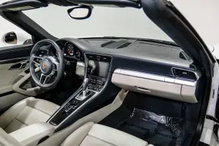 2017 Porsche 911 Carrera