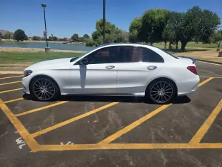 2016 Mercedes-Benz C 300