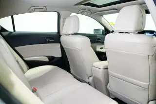 2016 Acura ILX w/Premium Pkg