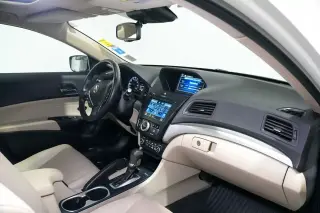 2016 Acura ILX w/Premium Pkg