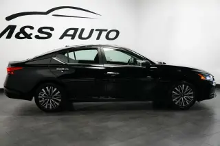 2025 Nissan Altima