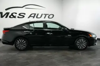 2025 Nissan Altima