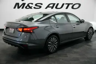2025 Nissan Altima