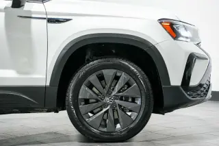 2024 Volkswagen Taos S