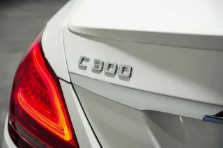 2019 Mercedes-Benz C 300 Sedan