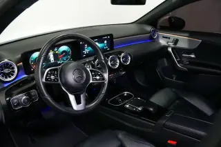 2022 Mercedes-Benz A 220