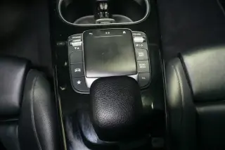 2022 Mercedes-Benz A 220