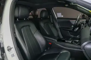 2022 Mercedes-Benz A 220