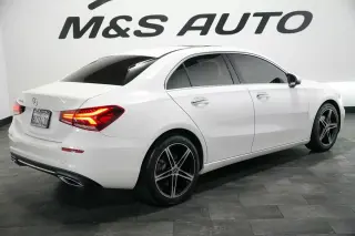 2022 Mercedes-Benz A 220