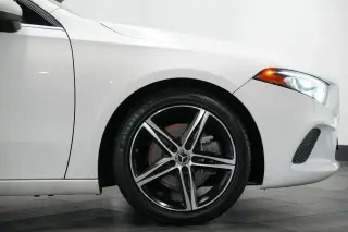 2022 Mercedes-Benz A 220