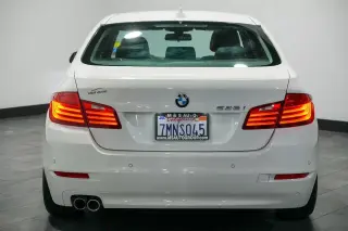 2015 BMW 5 Series 528i