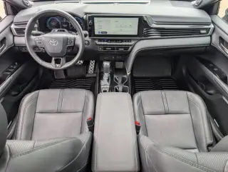 Toyota Camry 2025 SE 4dr Sedan