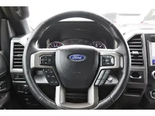 Ford Expedition 2020 4x2 XLT 4dr SUV