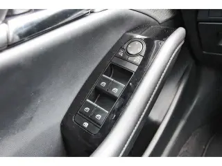 Mazda Mazda3 Hatchback 2025 2.5 S Premium 4dr Hatchback