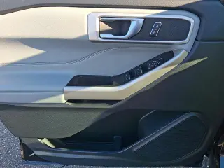 Ford Explorer 2023 AWD XLT 4dr SUV