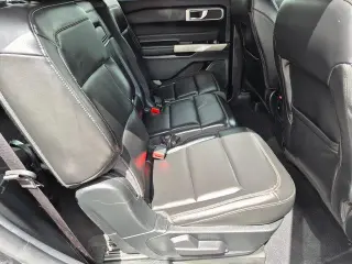 Ford Explorer 2023 AWD XLT 4dr SUV