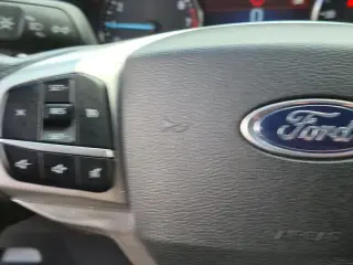 Ford Explorer 2023 AWD XLT 4dr SUV