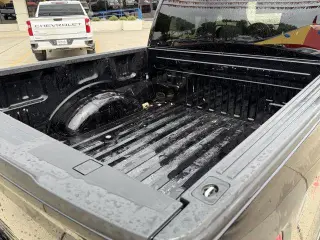 Ford F-150 2022 4x4 Lariat 4dr SuperCrew 5.5 ft. SB