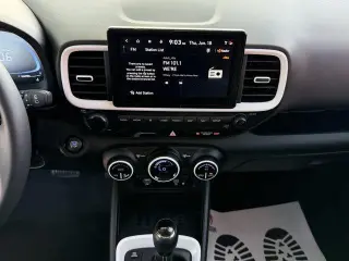 Hyundai VENUE 2025 SEL 4dr Crossover