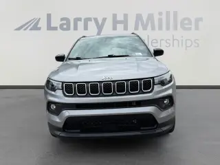Jeep Compass 2023 4x4 Latitude Lux 4dr SUV
