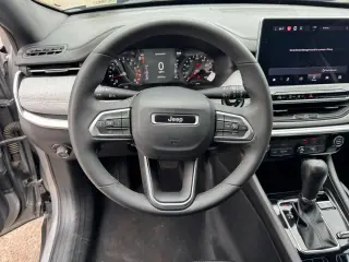Jeep Compass 2023 4x4 Latitude Lux 4dr SUV