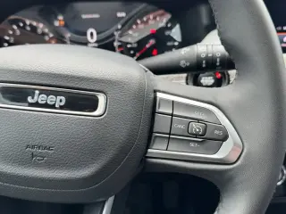 Jeep Compass 2023 4x4 Latitude Lux 4dr SUV