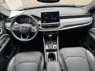 Jeep Compass 2023 4x4 Latitude Lux 4dr SUV