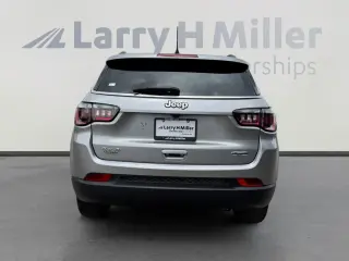 Jeep Compass 2023 4x4 Latitude Lux 4dr SUV