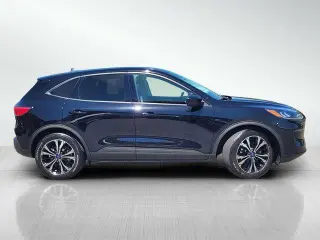 Ford Escape 2022 SE 4dr SUV