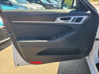 Genesis G80 2017 3.8 4dr Sedan
