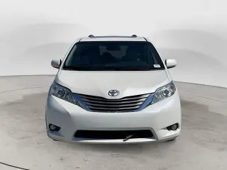 Toyota Sienna 2017 AWD XLE 7-Passenger 4dr Mini-Van