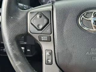 Toyota Tacoma 2017 4x4 TRD Pro 4dr Double Cab 5.0 ft SB 6A