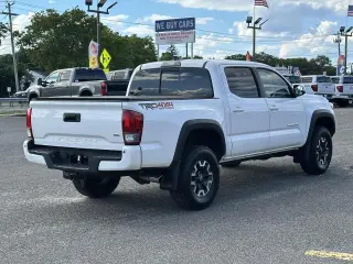 Toyota Tacoma 2017 4x4 TRD Pro 4dr Double Cab 5.0 ft SB 6A