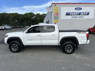 Toyota Tacoma 2017 4x4 TRD Pro 4dr Double Cab 5.0 ft SB 6A