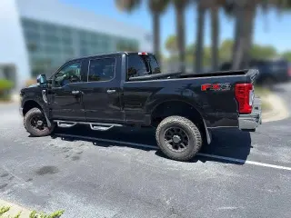 Ford F-250 Super Duty 2019 4x4 King Ranch 4dr Crew Cab 6.8 ft. SB Pickup