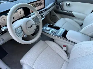 Genesis GV60 2023 AWD Advanced 4dr SUV