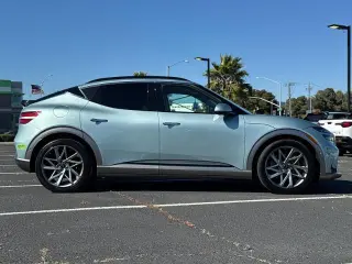 Genesis GV60 2023 AWD Advanced 4dr SUV
