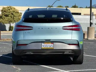 Genesis GV60 2023 AWD Advanced 4dr SUV