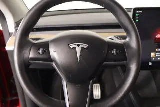 Tesla Model Y 2023 AWD Performance 4dr Crossover