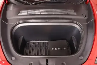 Tesla Model Y 2023 AWD Performance 4dr Crossover