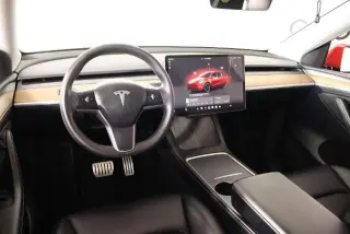 Tesla Model Y 2023 AWD Performance 4dr Crossover