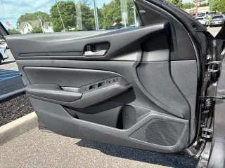 Nissan Altima 2025 2.5 SV 4dr Sedan