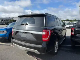Ford Expedition 2021 4x4 XLT 4dr SUV