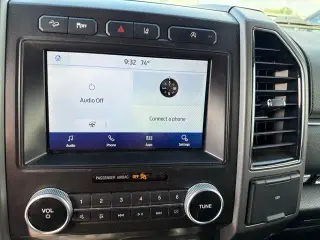 Ford Expedition 2021 4x4 XLT 4dr SUV