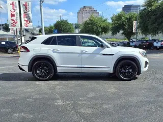 Volkswagen Atlas Cross Sport 2025 AWD SEL R-Line Black 4Motion 4dr SUV